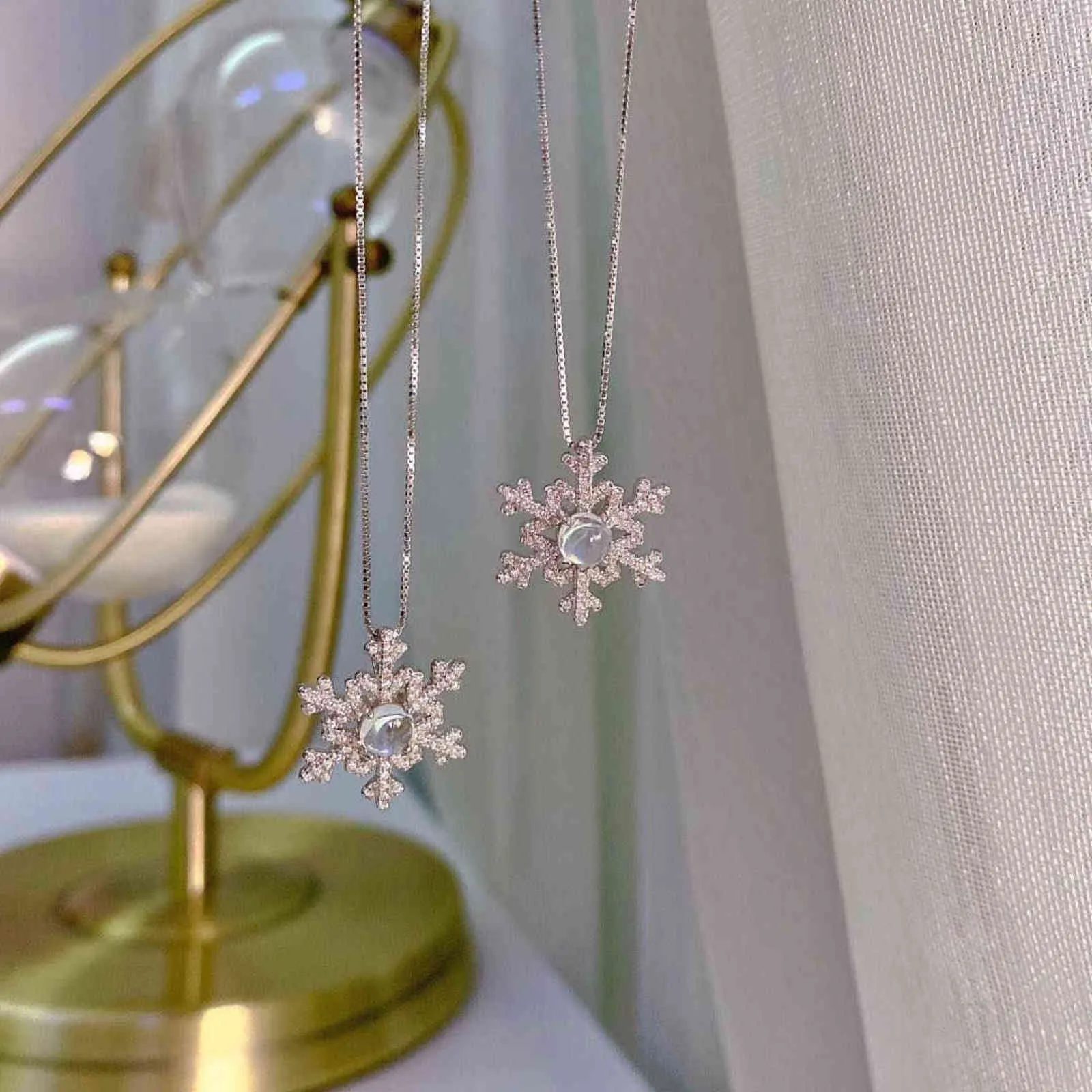 Blue Moonstone Snowflake hanger ketting mode sleutelbeen ketting vriendschap cadeau voor vrouwen26651925334