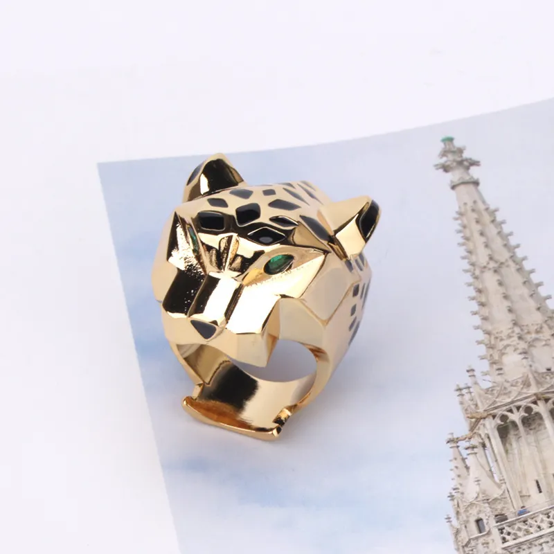 Vintage 2022 Ny lyxig slät pante -ring Big Emalj Hollow Leopard Ring Green Eyes For Women Men Party Jewelry1920025