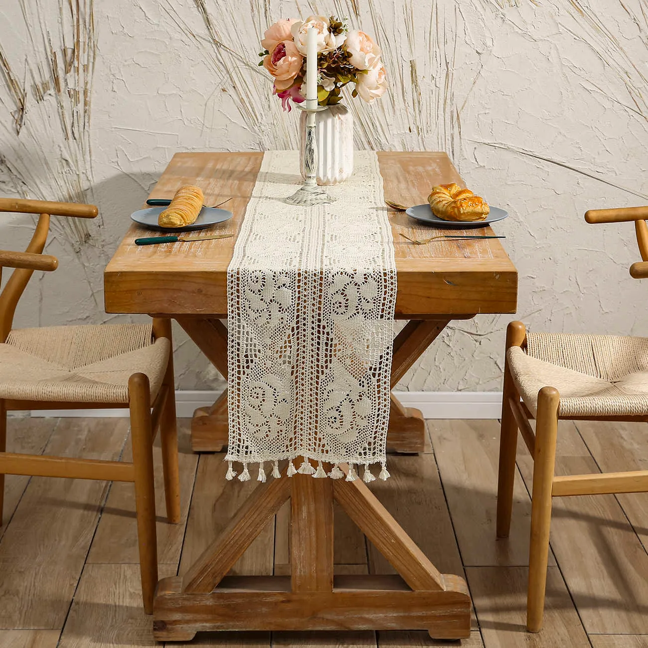Camino de mesa de encaje de ganchillo Beige con borla de algodón decoración de boda tela hueca cubierta romántica nórdica corredores de cama de café 210708