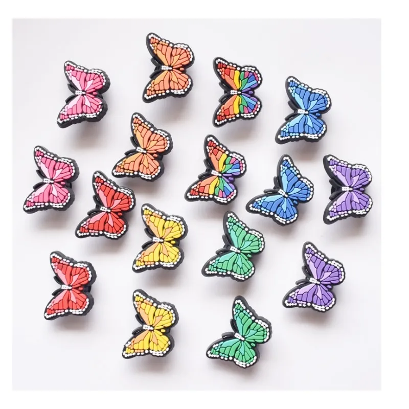 الكثير من إكسسوارات حذاء حذاء PVC الأصلي DIY Butterfly Shoes Decoration Jibz for Croc Charms Higelets Kids327i