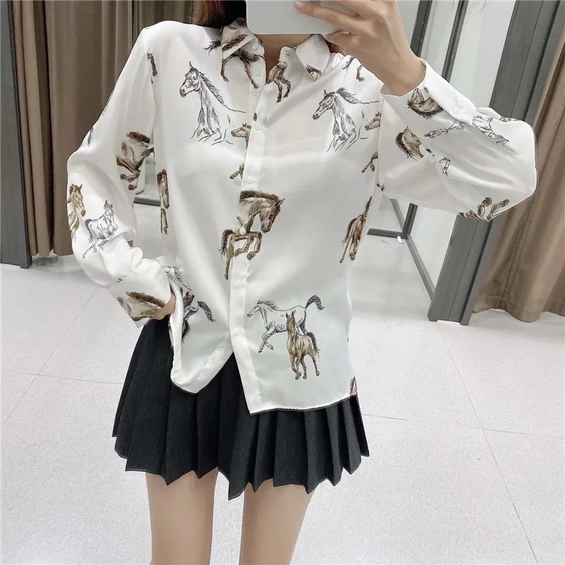 Top Women White Button Up Shirt Woman Moda Motif Zwierząt Motif Drukowane Długie Rękaw Lapel Collar Loose Casual Ladies Bluzki 210519