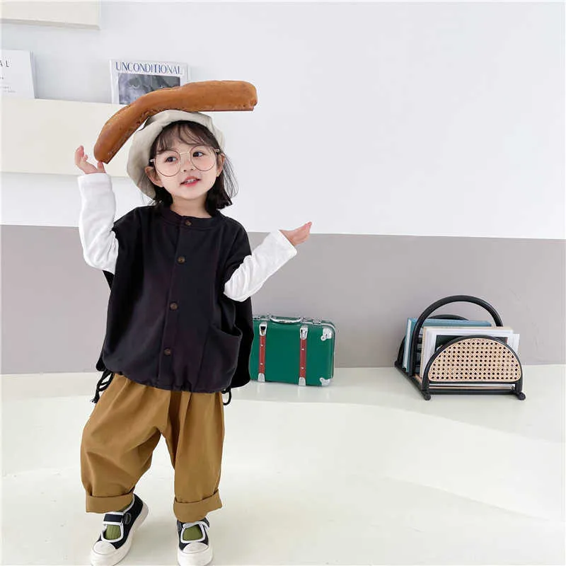 Commercio all'ingrosso Primavera Neonate Ragazzi Set da 3 pezzi T-shirt bianca + Giacca senza maniche nera Pantaloni a gamba larga Abbigliamento bambini E5022 210610