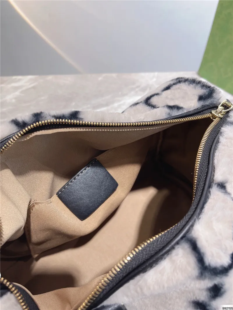 Super miękka pluszowa torba 30 22cm poduszka kształt damskiej torebki o dużej pojemności klasyczny druk czarny i szary biały moda Boston212l