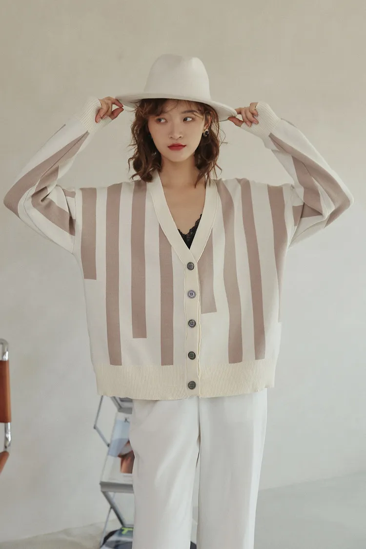 Cardigan rayé Pull Femme Tricoté Col V Boutonné Coréen Automne Vêtements 210427