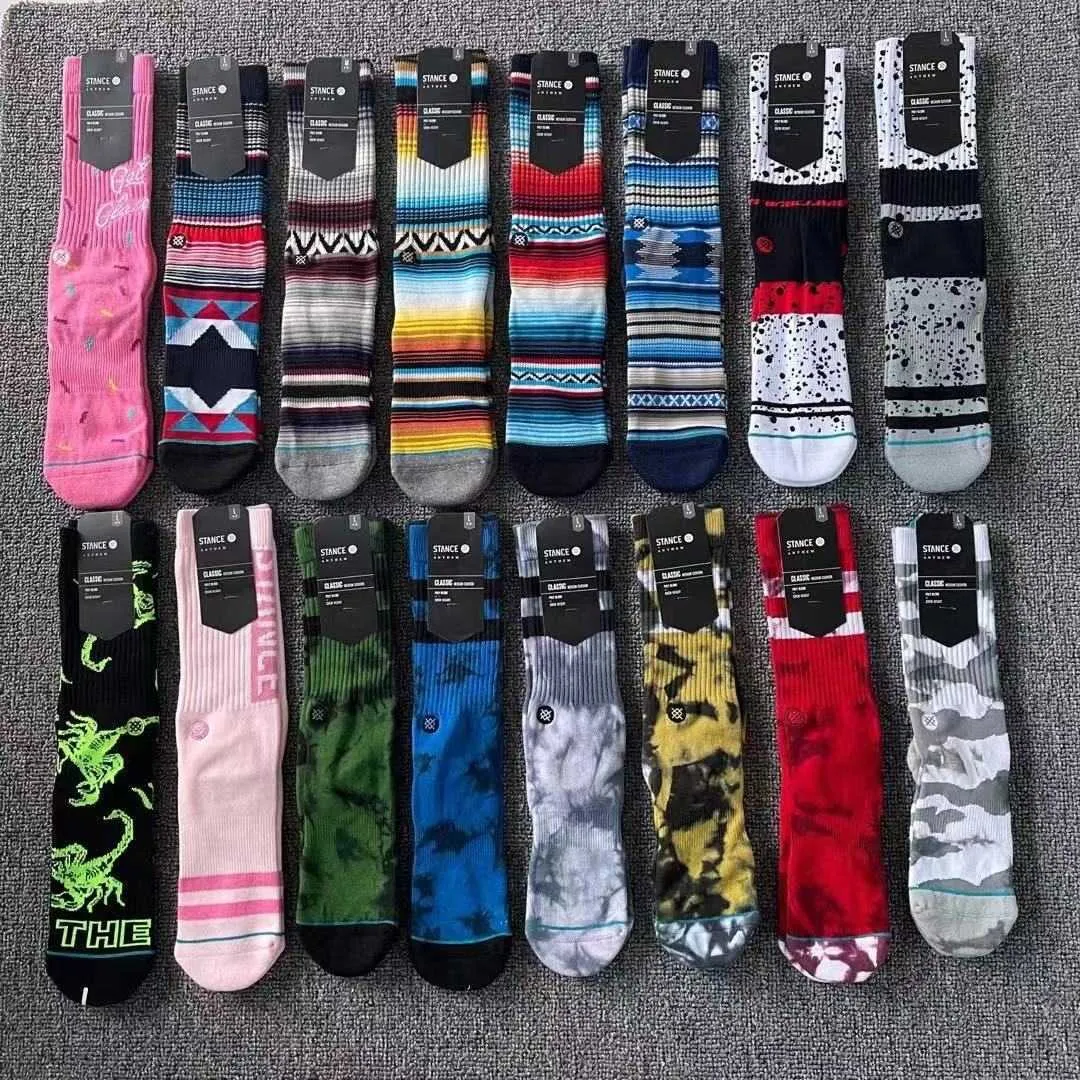 Suporte de posição alta tubo meias de skate expostas tendência toalha inferior meias esportes básicos basquete Socks3026