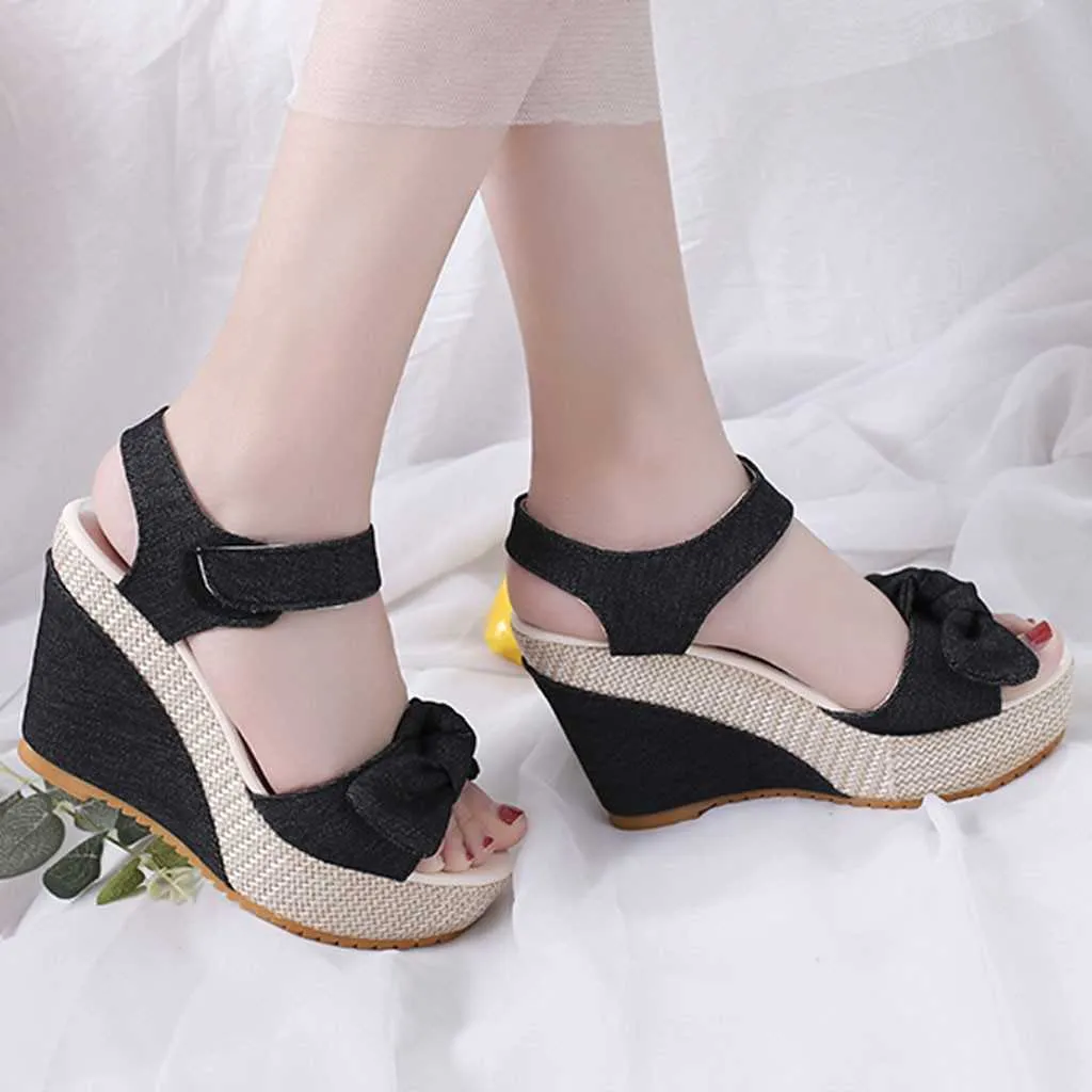 2020 Ny designer denim sandaler kvinnor sandaler högkvalitativa kilar höga klackar peep-toe plattform skor kvinna tjock botten sandaler y0608