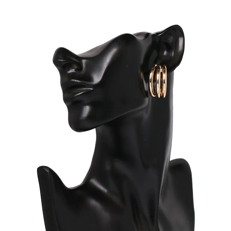 Moflo Fashion Boucles d'oreilles créoles géométriques à trois couches en forme de C en alliage plaqué or