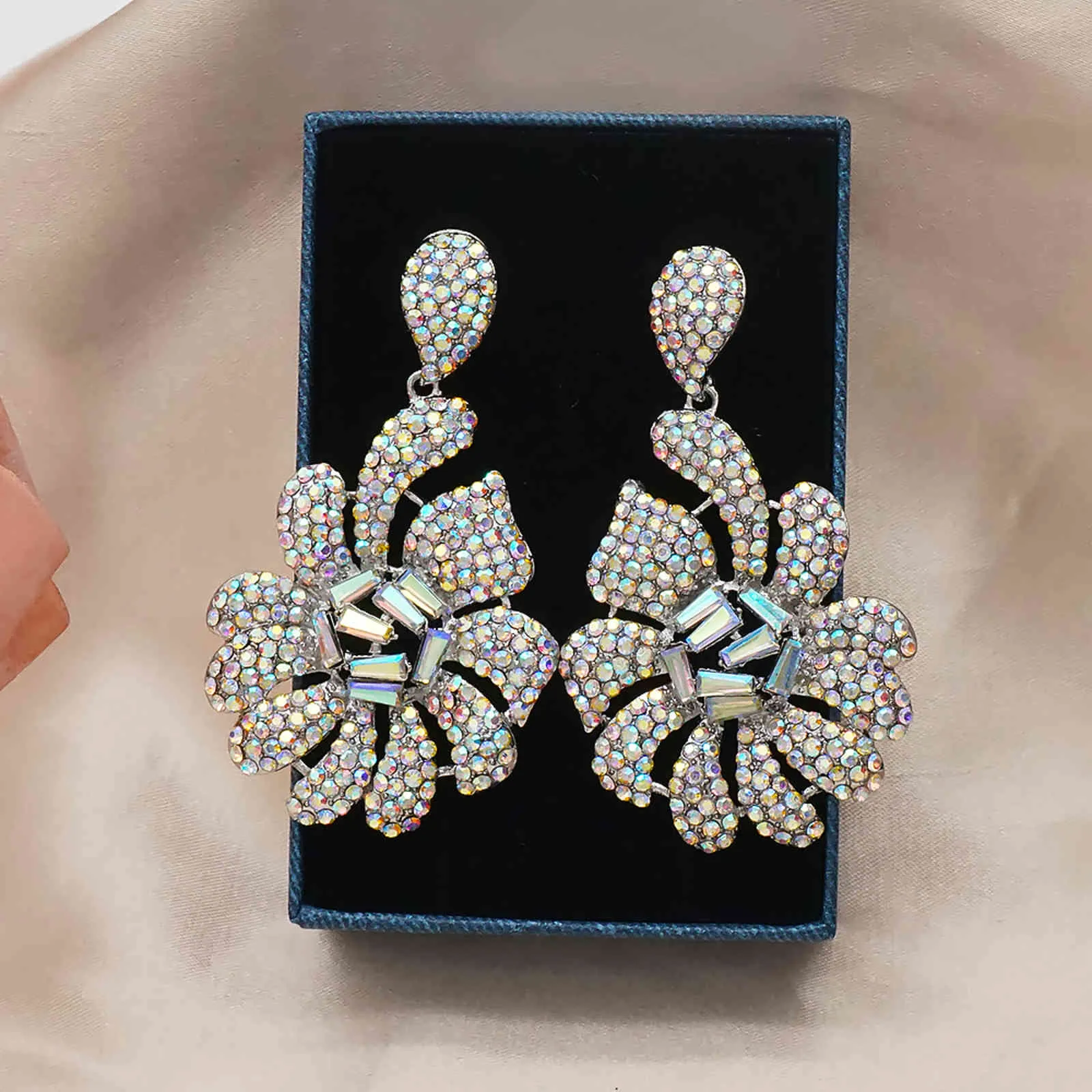 Boucles d'oreilles longues à fleurs en cristal strass pour femmes, bijoux de luxe, pendantes, cadeaux de fête de mariage