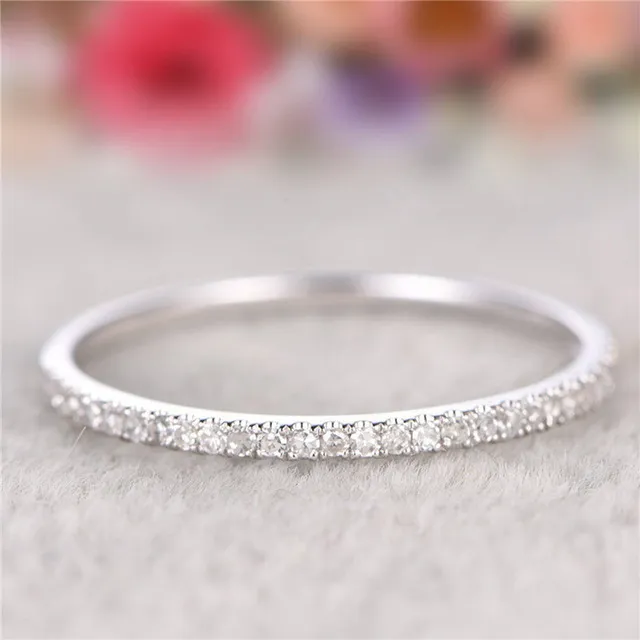 Elsieunee 100% 925 Sterling Zilver Dunne Ronde Gesimuleerde Moissanite Zirkoon Ringen Eenvoudige Bruiloft Engagement Vinger Fijne Sieraden