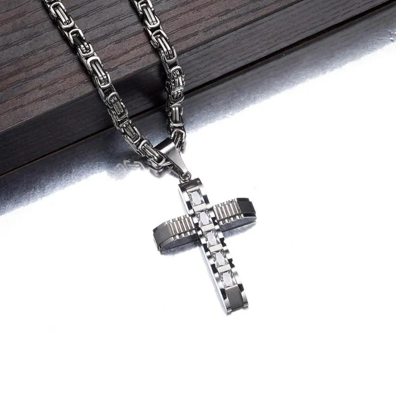 Pendanthalsband Fashion Crucifix Cross Necklace Men Silver Color rostfritt stål Punk Byzantine Chain Jewelry251N