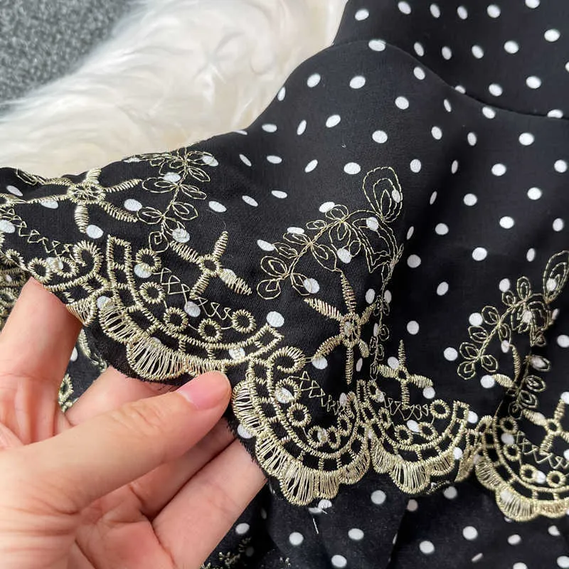 Black Poleka Dot Mermaid MIDI платье женщин сексуальное V-образным вырезом кружева лоскутная вышивка с коротким рукавом Vestidos летнее женское одеяло 2021 новый Y0603