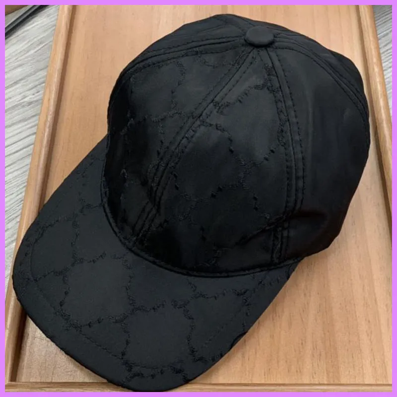 Nylon Stickerei Designer Baseball Cap Für Männer Casquette Damen Ausgestattet Hut Weiß Und Schwarz Mode Lässig Designer Sonnenhüte Caps D221141F