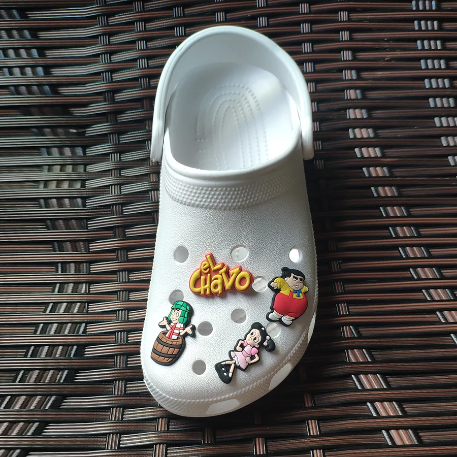 Atacado Novo Design Estilo Mexicano El Chavo Del Ocho Croc Charms Sapatos Acessórios