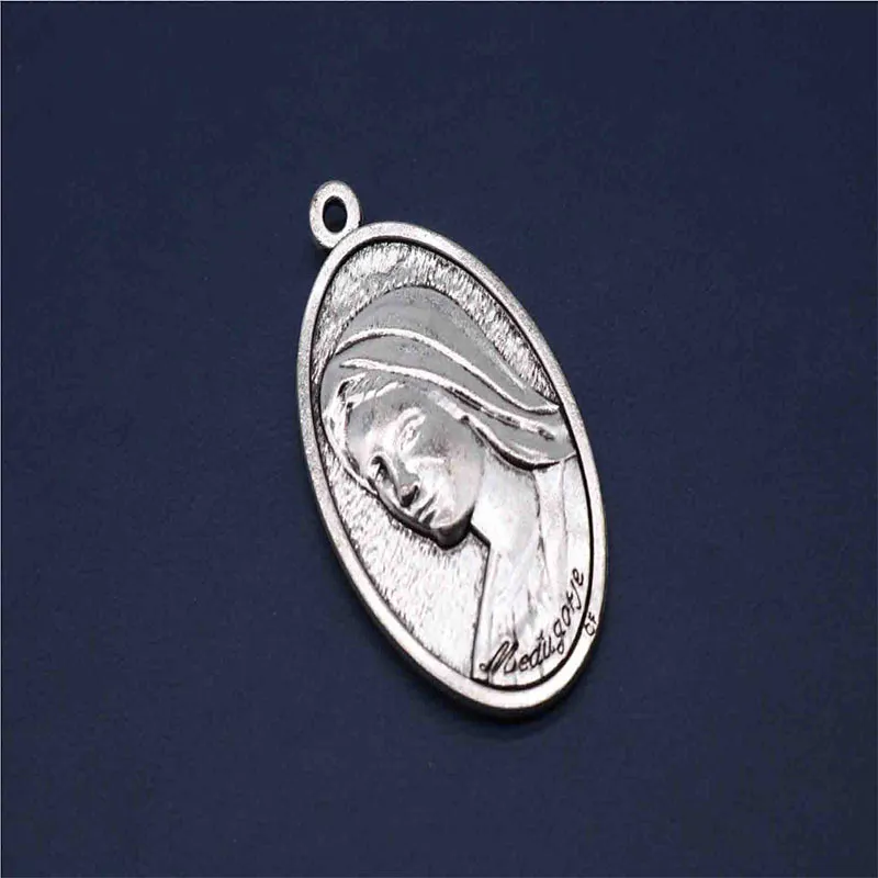 20 pièces mode couleur mixte jésus vierge marie icône catholique religieux perles breloque médaille bracelet collier 3467