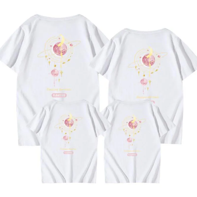 Familjen ser matchande outfits t-shirt kläder mor far son dotter barn baby summer stjärna utskrift 210521