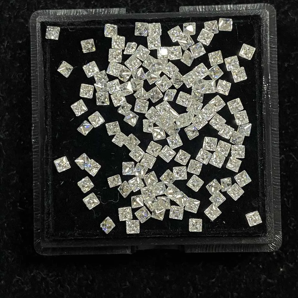 4 Stück 1 Beutel Winziger 2x2mm quadratischer Princess-Schliff synthetischer Moissanit-Schmuckedelstein H1015