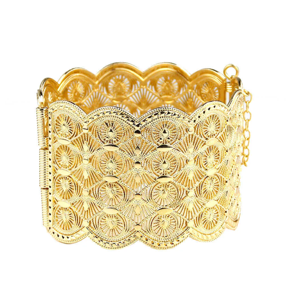 Sunspicems Gold Color Metal Manchet Armband Dames Hollow Patroon Algerije Marokko Bangle Big Size Etnische Bruiloft Caftan Sieraden Q0717