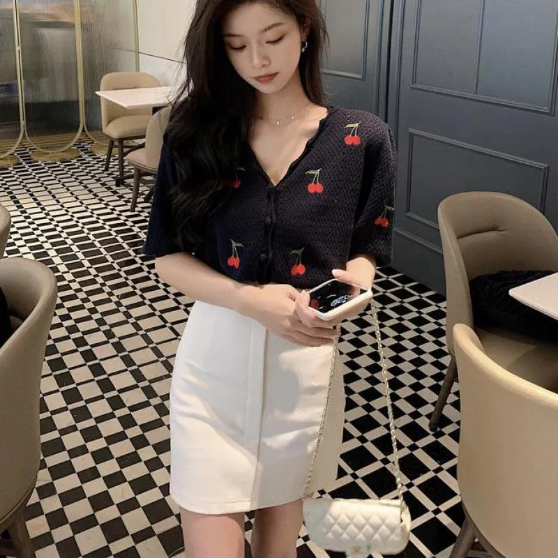 Summer Sweet Knitted Tops Women Elegant Embroidery Cherry Cardigan V-neck Short Sleeve Korean Coat 210513