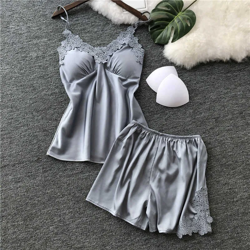 Seksowna bielizna Kobiety Koronki Piżamy Lato Jedwab Satin Chest Pad Haft Piżama Mujer Ladies Sleepwear Szorty Bez Rękawów V-Neck Q0706