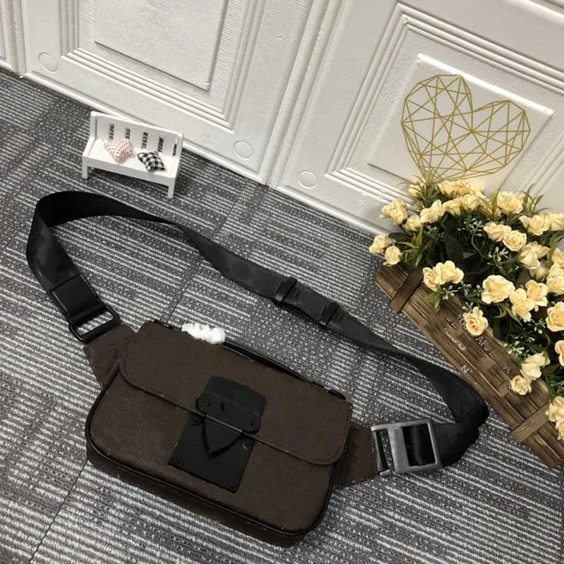 MENS OCH WOMENS Fashionabla Messenger Bag Högkvalitativ läder i midjor Axelmynt Purse Fashion Designer Handväska 45807239N