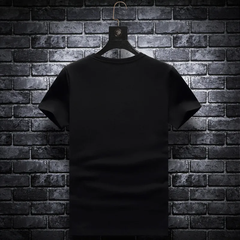Plus Size Moda Teschio Strass T-shirt Uomo Marca Manica corta Uomo Streetwear O Collo Slim Magliette Calaveras Camiseta 210409