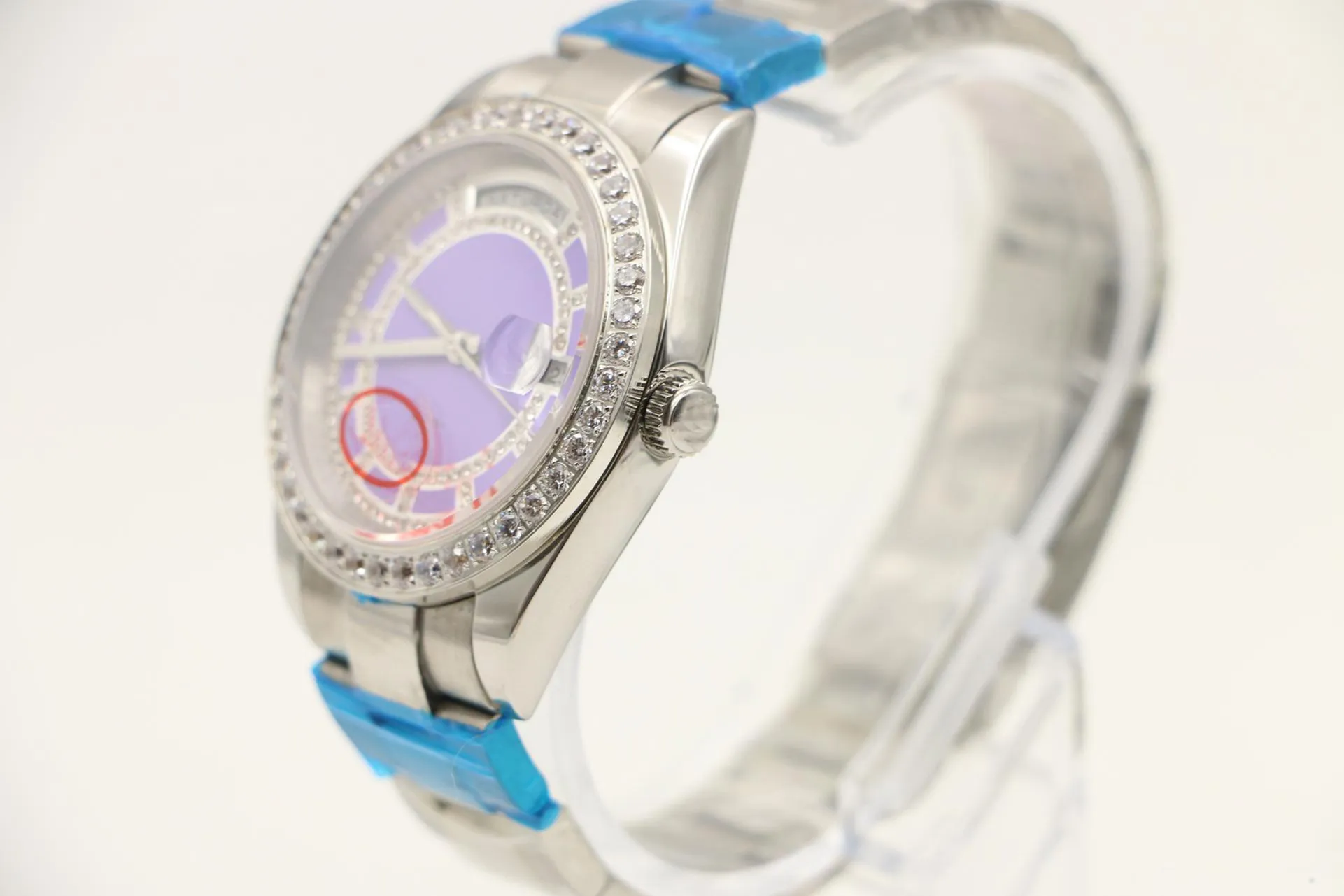 Relógios automáticos de 40 mm Mens exibem discagem roxa redonda com diamante de relógio inoxidável 2837