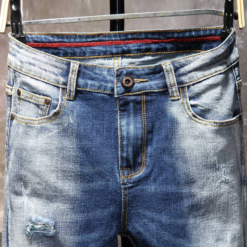 2021 Wiosna Nowy Męski Niebieski i Biały Płukany Ripped Jeans Fashion Retro Spodnie Regularne Fit Stretch Denim Spodnie Marka Marka, 723 x0621