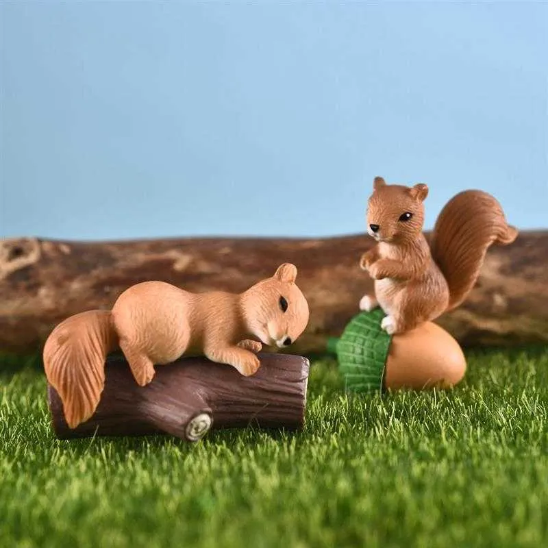 4 stks / set mooie eekhoorn familie model cartoon dier beeldje poppenhuis cake home decor miniatuur fairy tuing decoratie y0910
