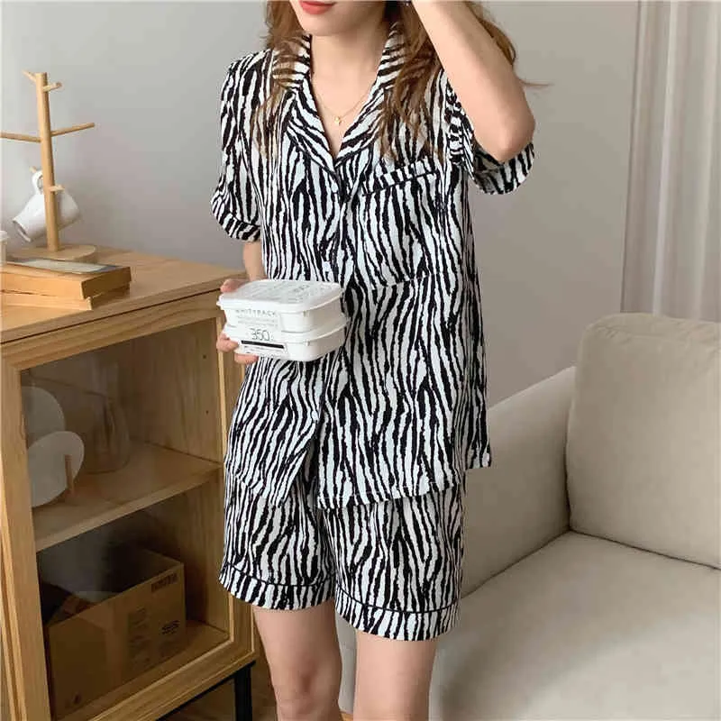 Women Summer Home Wear Leopard Cotton Sweet Short Cardigans Lovely Loose Pajamas Fashion Long Sleeve Suit 210525