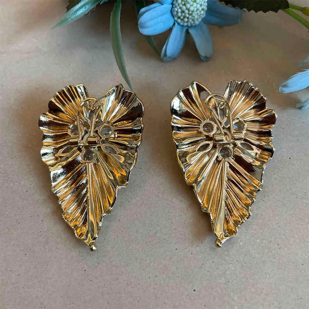 Blattförmige eingelegte Kristalle, exquisiter Stil, Kupfer-Ohrringe für Damen, 2021, Party-Datums-Anwesenheits-Design