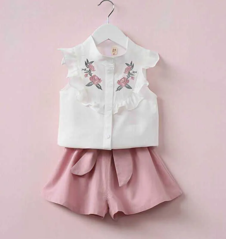 Summer Girl Ensembles Baby Flower Chemise brodée + Short Bow Tenues Costume Vêtements 2-6Y LT025 210610