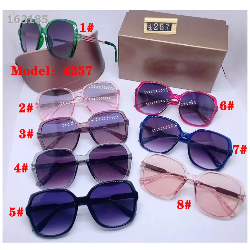 Fashion trend designer edition sunglasses men and women A variety of to choose from business casual style shape with different col3094