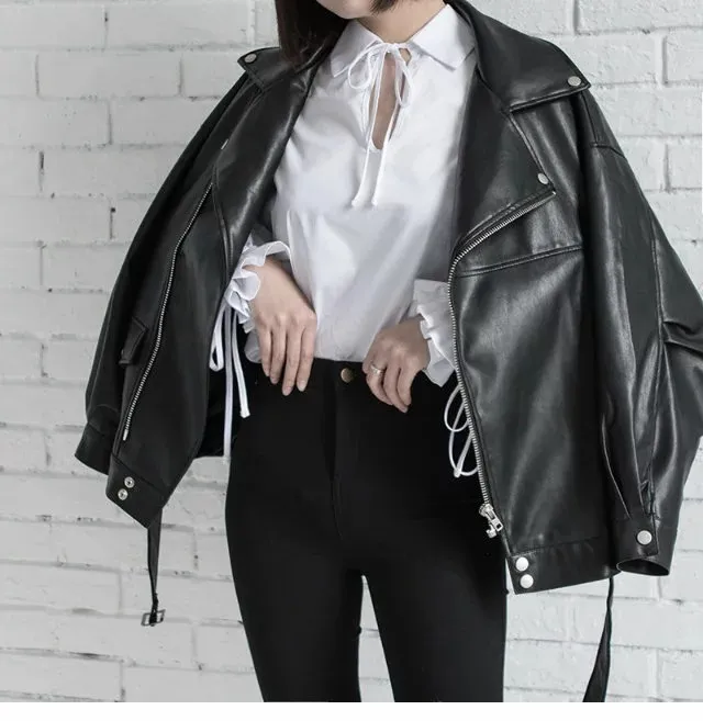 Högkvalitativ vår Svart PU Läder Loose Turn-down Collar Zipper Fashion New Women's Wild Jacket 210422