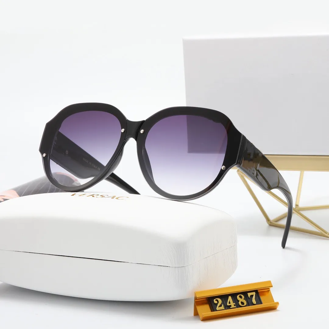 Nouveau classique rétro designer lunettes de soleil hommes femmes mode tendance verre solaire anti-éblouissement UV400 décontracté cadre doré lunettes couleurs options prix d'usine conception experte