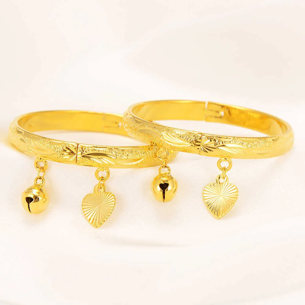 24k Baby Bangles Cor ouro étnica Dubai Bangles Kids Bracelet Bell Pulseira de Ouro Bracelete Bracelete Criança Jóias Presente de Aniversário q0717