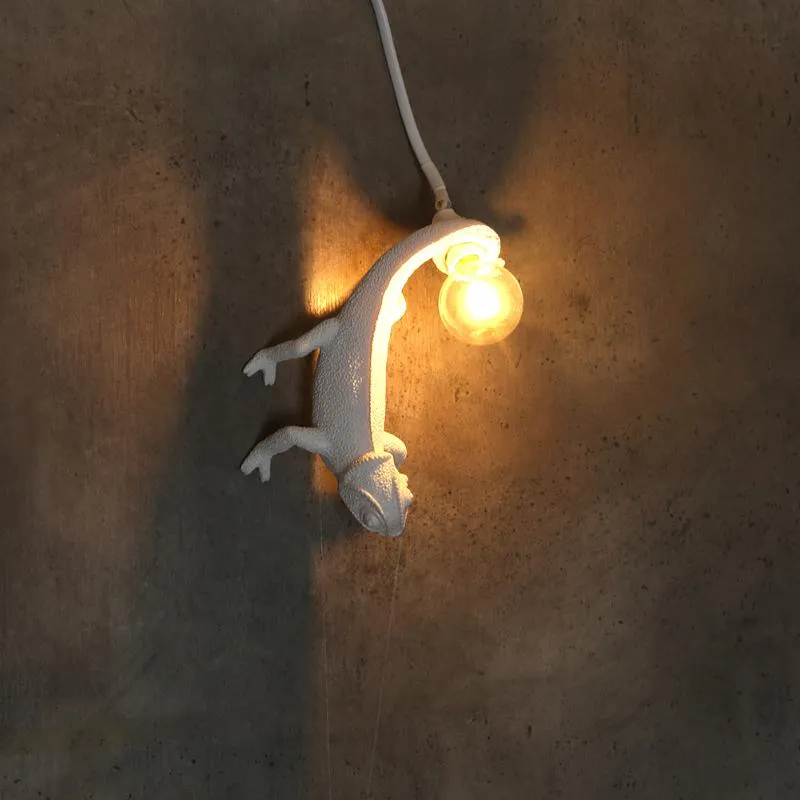 مصابيح طاولة حديثة سحلية حيوان LED مصباح الشمال راتنج الضوء المنزل غرفة المعيشة غرفة نوم بجانب المطعم مطعم الممر