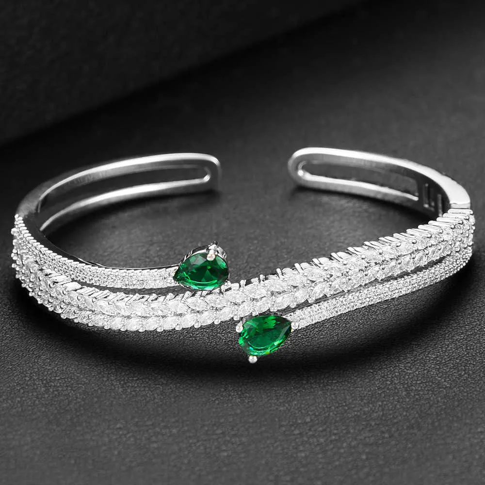 Kellybola New Fashion Trend Clear Green Cz Open Bangle for Women Bridal Wedding Cubic Zircon Luxury Hot Daily Party Jewelry Q0720