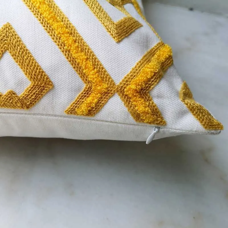 Yellow Cushion Cover Cute Diamond Geometric Embroidery Pillow Case with For Sofa Bed Simple Home Decorative 45x45cm 2109072344207