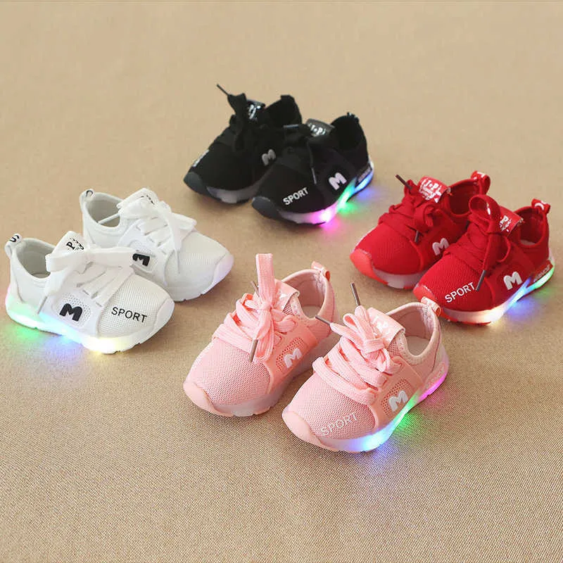 Nouvelles chaussures lumineuses garçons filles chaussures de Sport bébé clignotant LED lumières mode baskets chaussures de Sport pour tout-petits SSH19054 H08283178475