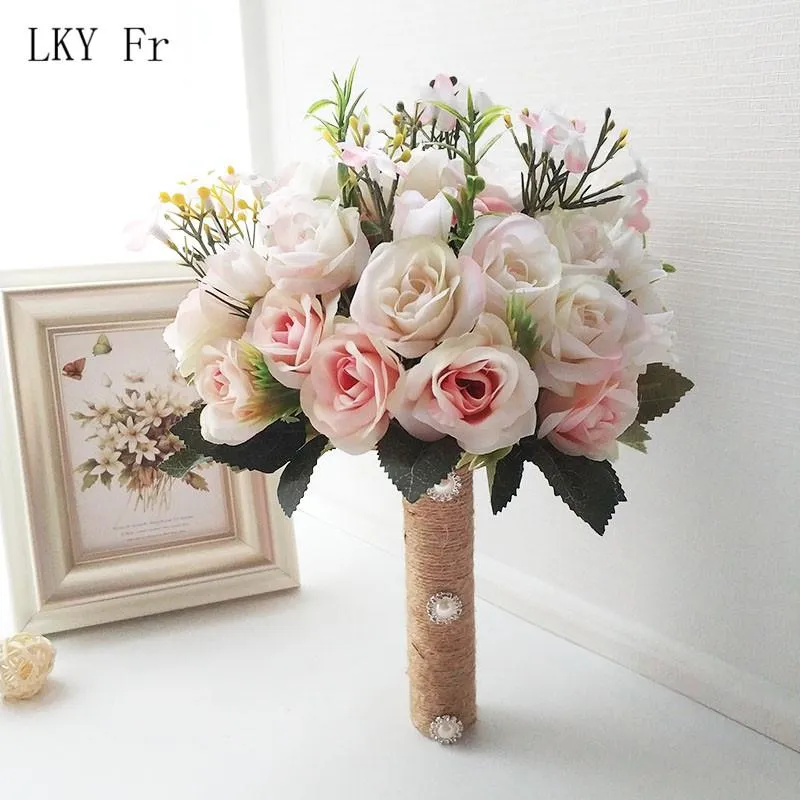 Flores de boda LKY Fr Bouquet Accesorios matrimoniales Pequeños ramos de novia Rosas de seda para damas de honor Decoración259l