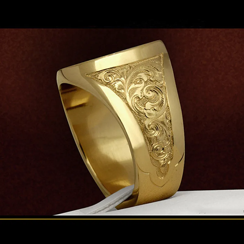 Cao Shi Popular Crown Lion Shield Badge Ring European och American Copper Plating Yellow Gold Royal Seal Mans Ring5407252