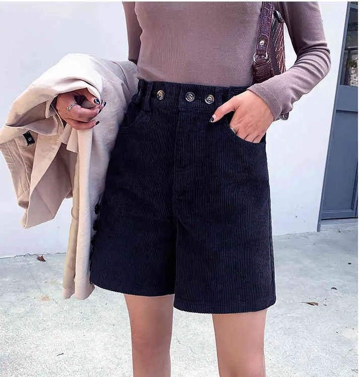 Plus Size Spring Women's Loose Pockets Fashion Mid Waist Office Lady Buttons Female Corduroy Shorts B9D605S 210416