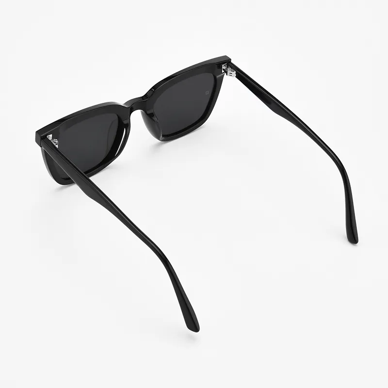2022 Ny designer koreansk märke polariserade solglasögon för kvinnor fyrkantiga strand gm katt ögon solglasögon små ansikte uv400 momati173h