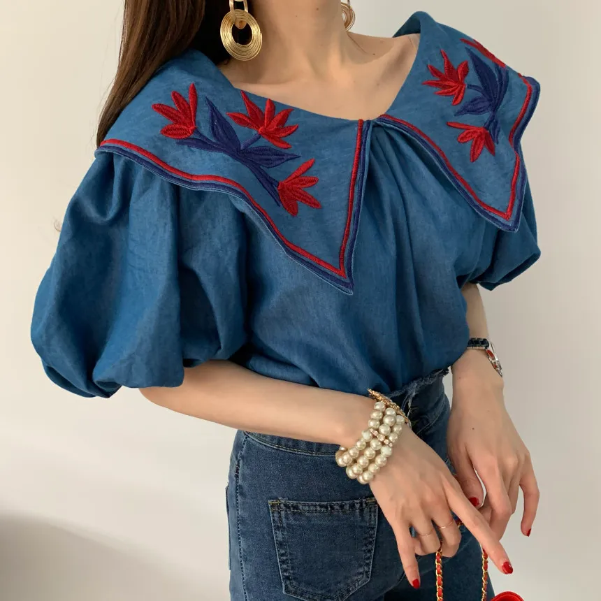 Comelsexy Vintage Estilo étnico Flor Blusas Embroidey Mulheres Verão Lanterna Sleeve Solto Denim Camisa Femme Tops Blusas 210515