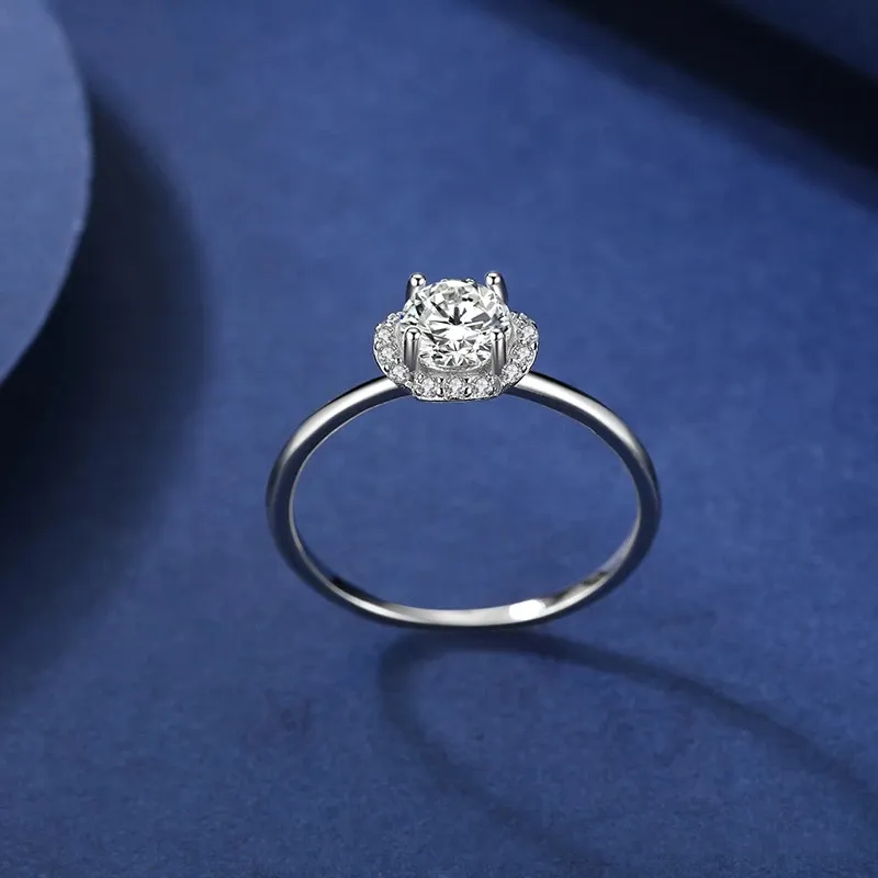 Bague de fiançailles en argent Sterling S925 en forme de fleur, quatre griffes, Simulation de diamant Moissanite, proposition élégante pour femmes