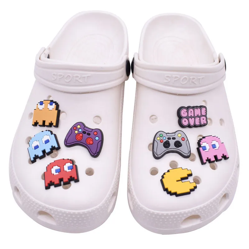 Crocs shoes buttons 2025