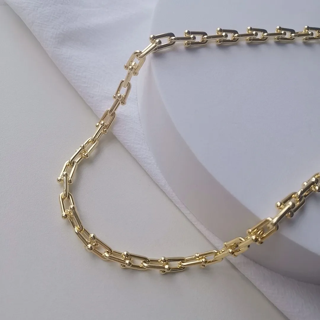 Collier pendentif coeur diamant pendentif en or pour femmes colliers bijoux de corps mince concepteur de matériel en forme de U couple mode watche328J