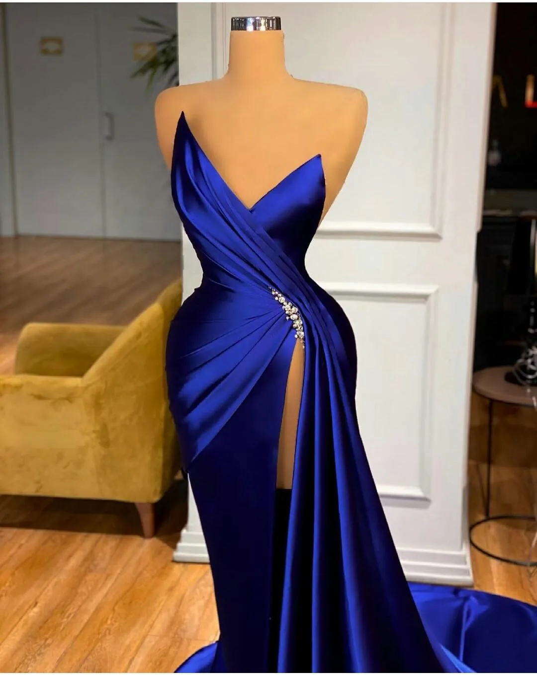 Robes de soirée bleu royal Designer 2021 sirène satin sans manches haute fente sur mesure plus taille occasion formelle porter arabe Cry267x