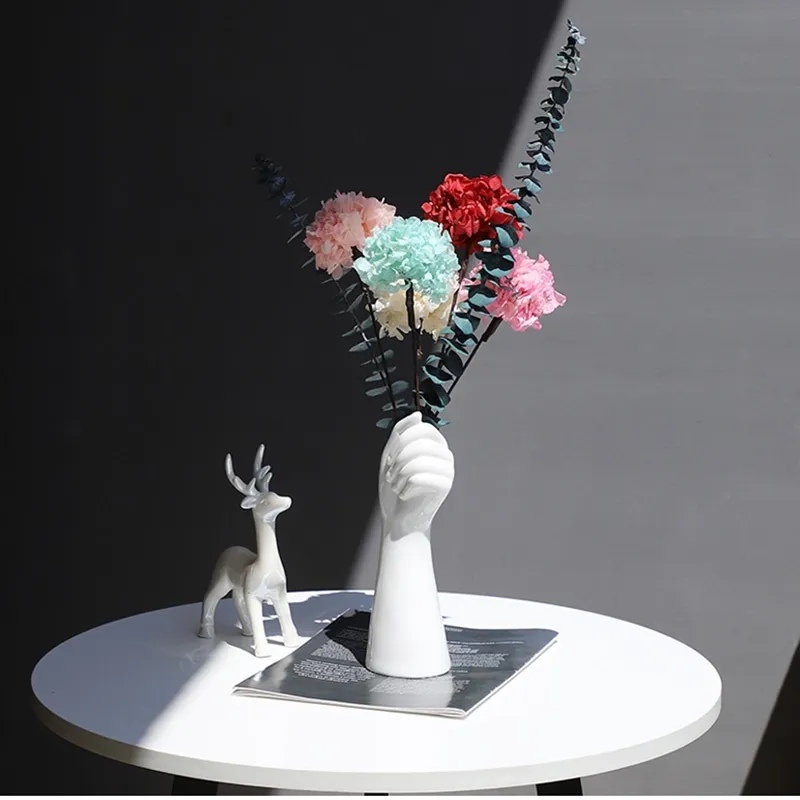 Vaso in ceramica nordica Statua a mano Decorazione della casa Fioriera in ceramica Vaso da fiori Cesto Ornamenti Scultura Personalità Arte Vaso Decor 210409