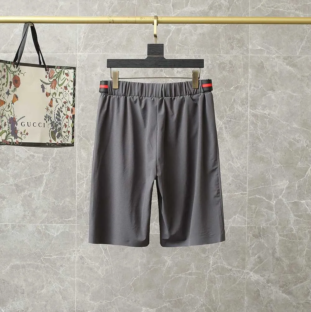 Pantaloncini da uomo estivi Tinta unita Tessuto impermeabile All-Match Alta elasticità Outdoor Stile casual Spiaggia di buona qualità 210713